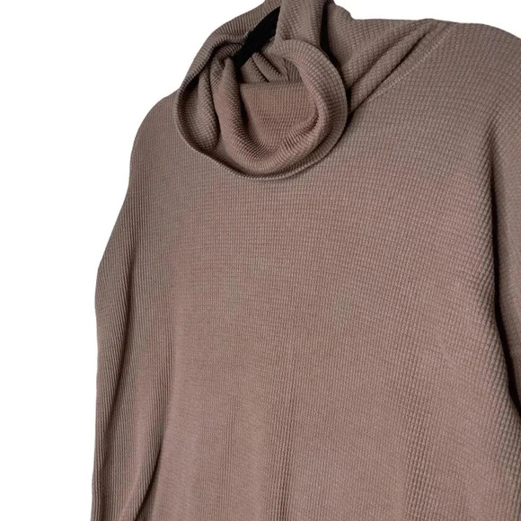 Babaton Thermal Cowlneck  Dusty rose pink/Taupe Size Small - Picture 5 of 10